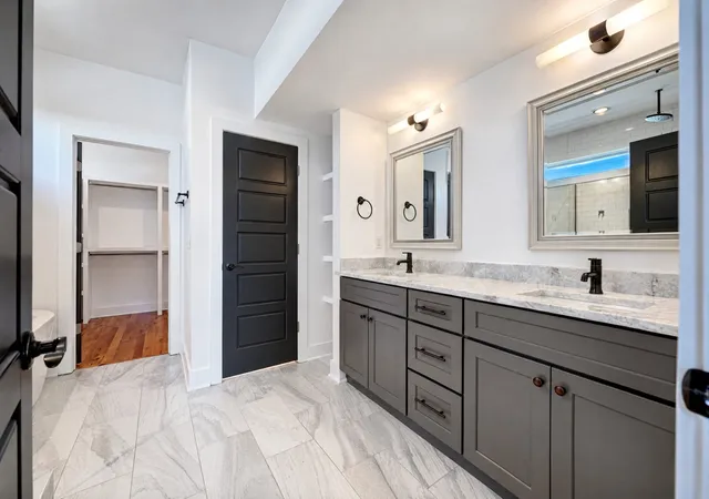 Photo 4 of Single family home for sale at 130 Fern Ave #B, Nashville, TN 37207 | MLS# 3624298 | Listing updated on 2026-10-23