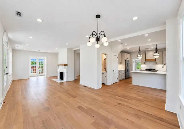 Photo 1 of Single family home for sale at 1843 25th Avenue N, Nashville, TN 37208 | MLS# 3602110 | Listing updated on 2026-10-04