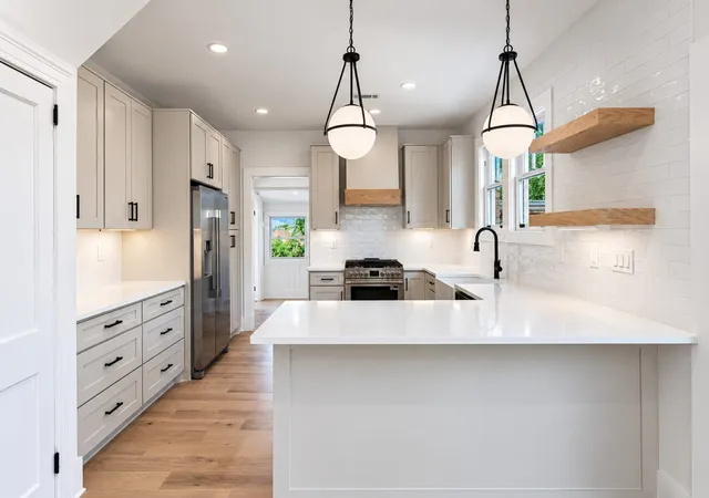 Photo 2 of Single family home for sale at 1843 25th Avenue N, Nashville, TN 37208 | MLS# 3602110 | Listing updated on 2026-10-04
