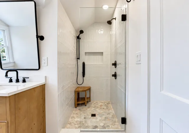 Photo 3 of Single family home for sale at 1843 25th Avenue N, Nashville, TN 37208 | MLS# 3602110 | Listing updated on 2026-10-04