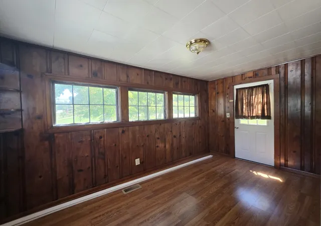 Photo 3 of Single family home for sale at 208 Westwood Dr, Mc Minnville, TN 37110 | MLS# 3547714 | Listing updated on 2026-09-14