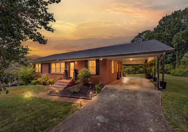 Photo 1 of Single family home for sale at 201 N Hardin Dr, Columbia, TN 38401 | MLS# 3547734 | Listing updated on 2026-09-14