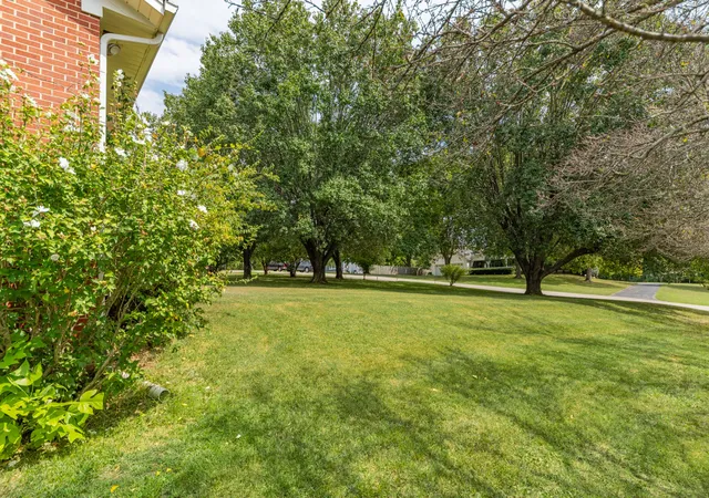 Photo 3 of Single family home for sale at 201 N Hardin Dr, Columbia, TN 38401 | MLS# 3547734 | Listing updated on 2026-09-14