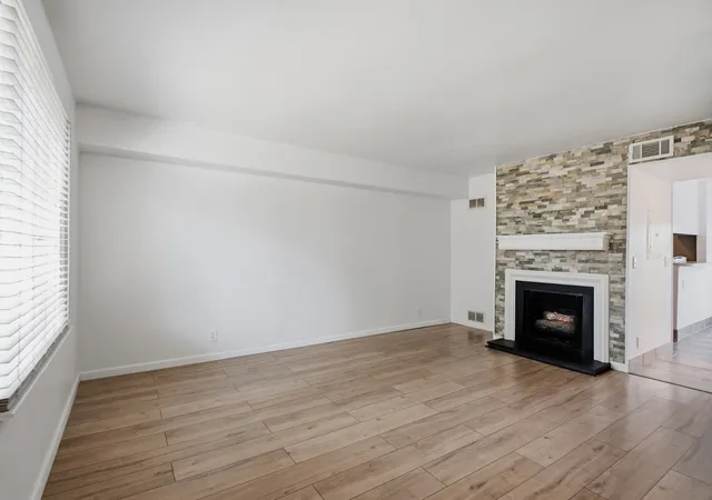 Photo 2 of Townhouse for sale at 8207 Sawyer Brown Rd #M4, Nashville, TN 37221 | MLS# 3593687 | Listing updated on 2026-10-04