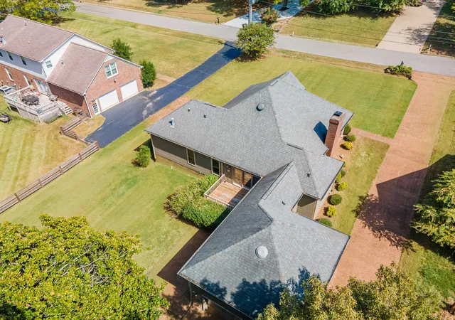 Photo 1 of Single family home for sale at 118 Deerfield Dr, Columbia, TN 38401 | MLS# 3598054 | Listing updated on 2026-09-24