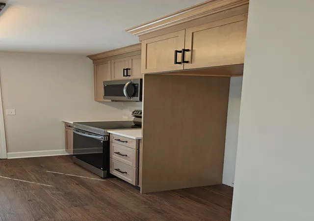 Photo 3 of Single family home for sale at 325 Lake Forest Dr, La Vergne, TN 37086 | MLS# 3594526 | Listing updated on 2026-09-20