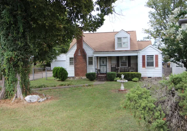 Photo 1 of Single family home for sale at 831 Dewees Ave, Nashville, TN 37204 | MLS# 3547895 | Listing updated on 2026-09-14