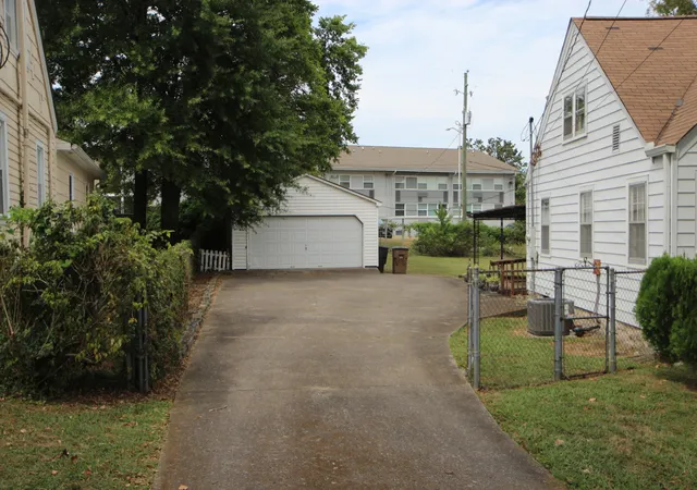 Photo 3 of Single family home for sale at 831 Dewees Ave, Nashville, TN 37204 | MLS# 3547895 | Listing updated on 2026-09-14