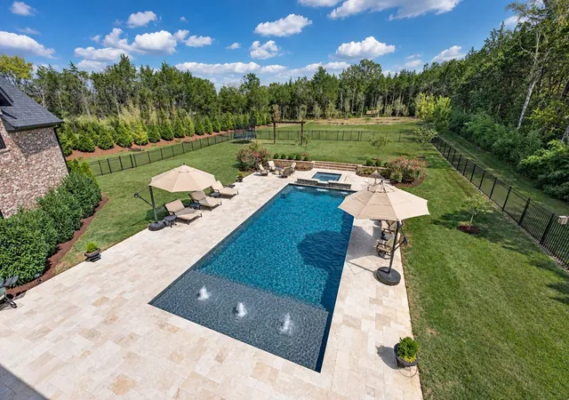 Photo 3 of Mansion for sale at 4004 Trinity Rd, Franklin, TN 37067 | MLS# 3597572 | Listing updated on 2026-10-23