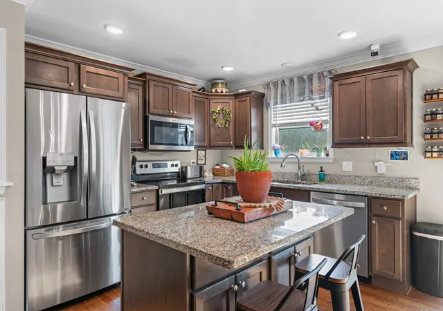 Photo 3 of Single family home for sale at 1394 Blake Stone Dr NW, Cleveland, TN 37312 | MLS# 3592256 | Listing updated on 2026-09-18