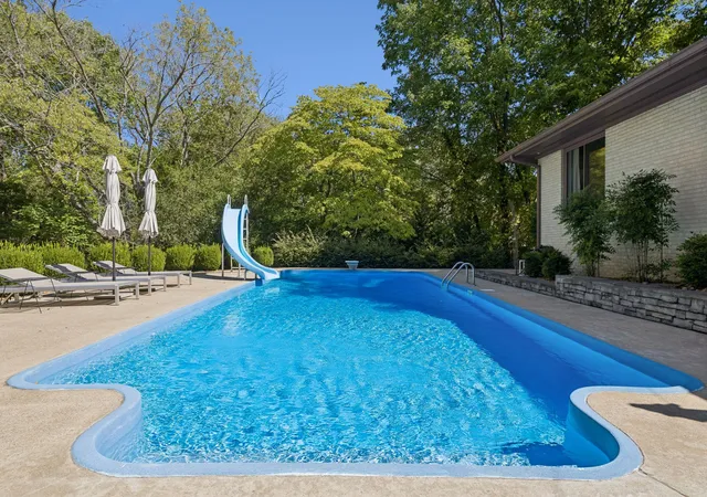 Photo 2 of Single family home for sale at 504 N Pawnee Dr, Springfield, TN 37172 | MLS# 3612050 | Listing updated on 2026-10-07