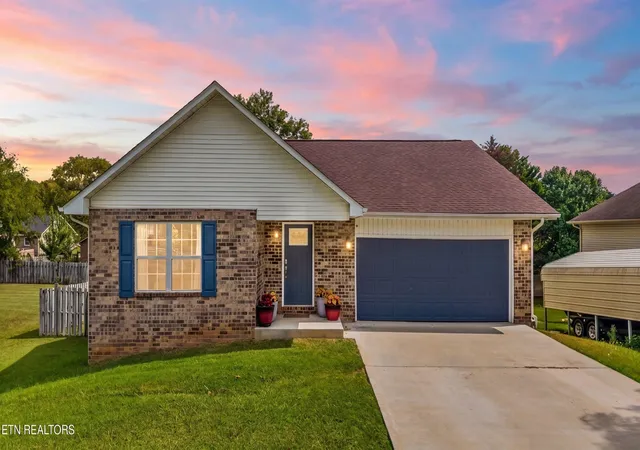 Photo 1 of Single family home for sale at 1326 Raulston Rd, Maryville, TN 37803 | MLS# 3547902 | Listing updated on 2026-09-20