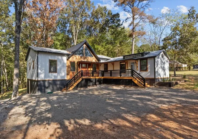 Photo 1 of Single family home for sale at 1346 Elliot Rd, Nunnelly, TN 37137 | MLS# 3602704 | Listing updated on 2026-10-09