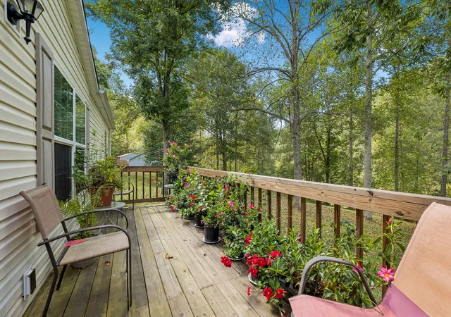 Photo 4 of Manufactured home for sale at 112 Austin Holw Rd, Pleasant Shade, TN 37145 | MLS# 3594215 | Listing updated on 2026-10-07