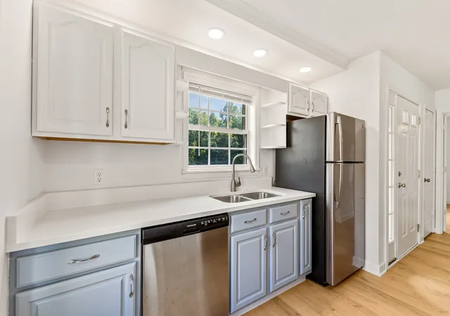 Photo 3 of Condo for sale at 115 E Dale Ln, Dickson, TN 37055 | MLS# 3597055 | Listing updated on 2026-09-21
