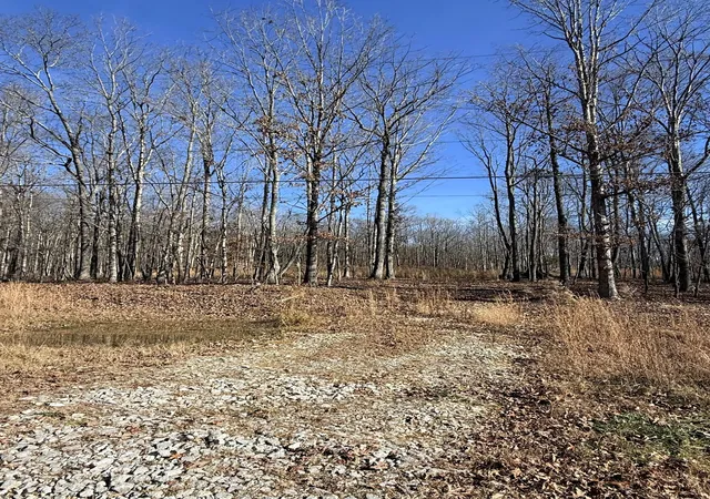 Photo 2 of Land for sale at 0 Deer Wood Dr, Sewanee, TN 37375 | MLS# 3548033 | Listing updated on 2026-09-21
