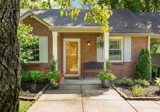 Photo 2 of Single family home for sale at 2219 Berrywood Rd, Nashville, TN 37216 | MLS# 3592525 | Listing updated on 2026-09-22