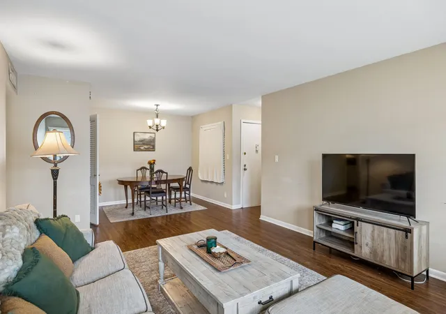 Photo 1 of Condo for sale at 1900 Richard Jones Rd #S7, Nashville, TN 37215 | MLS# 3594519 | Listing updated on 2026-09-26