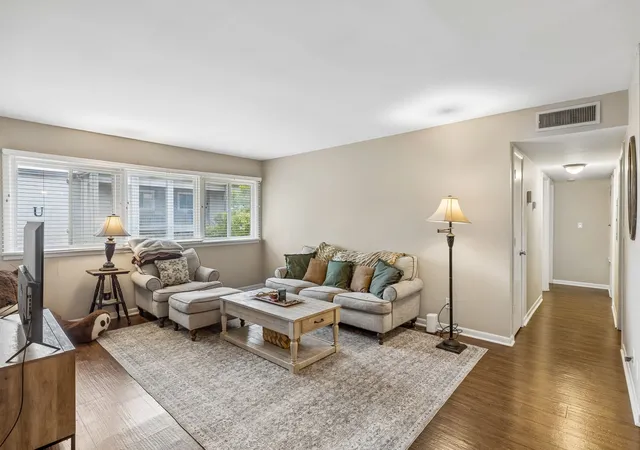 Photo 2 of Condo for sale at 1900 Richard Jones Rd #S7, Nashville, TN 37215 | MLS# 3594519 | Listing updated on 2026-09-26