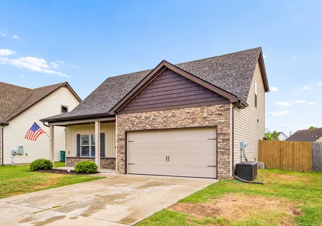 Photo 2 of Single family home for sale at 337 Providence Dr, Lebanon, TN 37087 | MLS# 3592633 | Listing updated on 2026-09-17