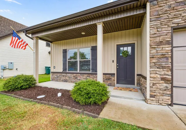 Photo 3 of Single family home for sale at 337 Providence Dr, Lebanon, TN 37087 | MLS# 3592633 | Listing updated on 2026-09-17