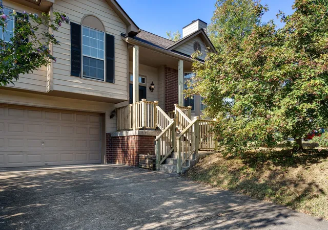 Photo 2 of Single family home for sale at 4517 Raccoon Trl, Hermitage, TN 37076 | MLS# 3609845 | Listing updated on 2026-10-01