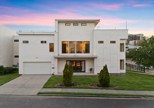 Photo 3 of Townhouse for sale at 807 13th Avenue S, Nashville, TN 37203 | MLS# 3601538 | Listing updated on 2026-10-07