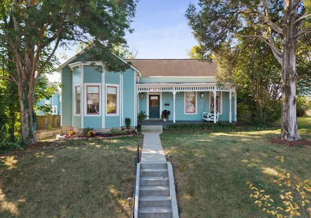 Single family home for sale at 1302 Shelby Ave, Nashville, TN 37206 | MLS# 3592630