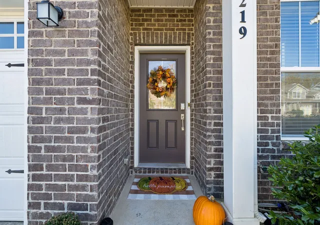 Photo 4 of Townhouse for sale at 4219 Aragorn Way, Murfreesboro, TN 37128 | MLS# 3629966 | Listing updated on 2026-10-30