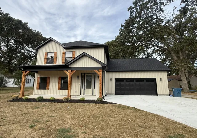 Single family home for sale at 1014 Hills Chapel Rd, Manchester, TN 37355 | MLS# 3598316