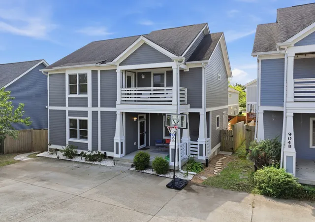 Photo 2 of Single family home for sale at 906b Delmas Ave, Nashville, TN 37216 | MLS# 3598022 | Listing updated on 2026-10-05
