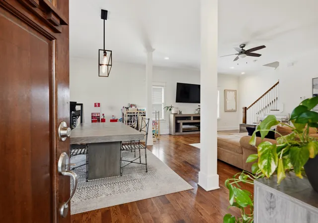 Photo 3 of Single family home for sale at 906b Delmas Ave, Nashville, TN 37216 | MLS# 3598022 | Listing updated on 2026-10-05