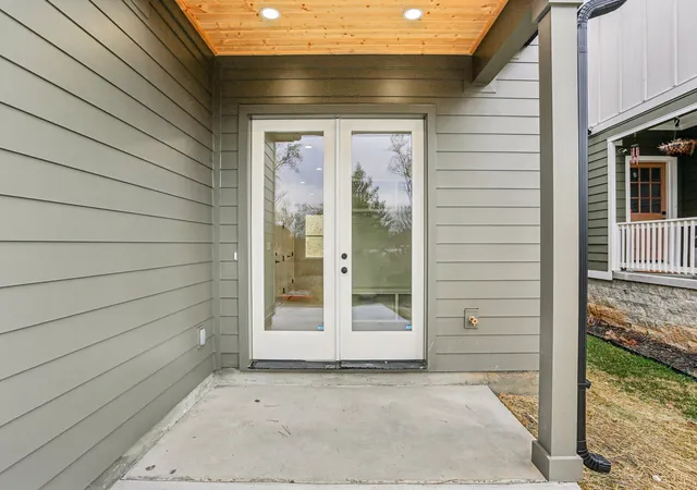 Photo 3 of Single family home for sale at 1709 River Dr #A, Nashville, TN 37218 | MLS# 3591921 | Listing updated on 2026-09-16