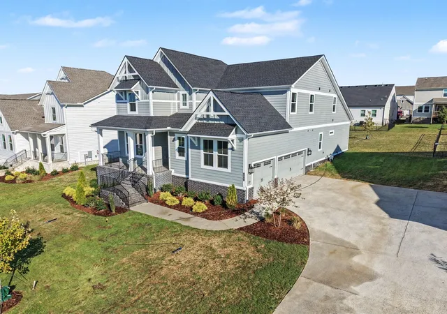 Photo 3 of Single family home for sale at 4637 Hessey Rd, Mount Juliet, TN 37122 | MLS# 3592921 | Listing updated on 2026-10-10