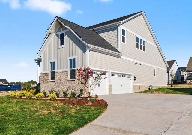 Photo 3 of Single family home for sale at 4621 Hessey Rd, Mount Juliet, TN 37122 | MLS# 3592922 | Listing updated on 2026-10-08