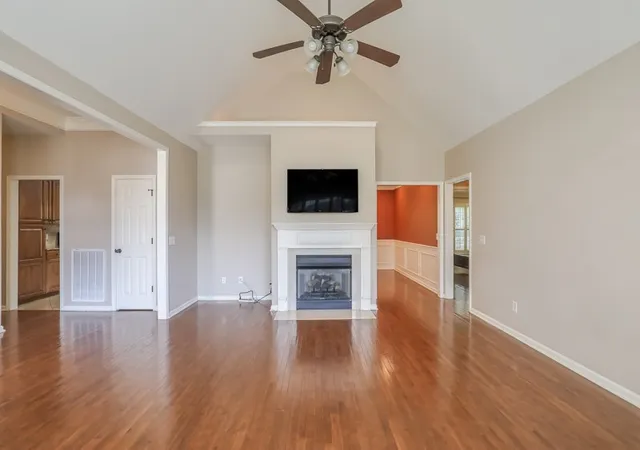 Photo 4 of Single family home for sale at 649 Bonita Pkwy S, Hendersonville, TN 37075 | MLS# 3591958 | Listing updated on 2026-09-18