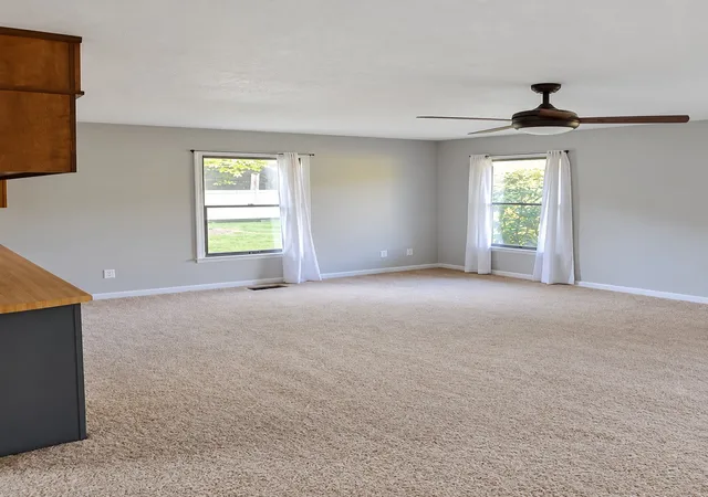 Photo 3 of Single family home for sale at 11331 Tullahoma Hwy, Tullahoma, TN 37388 | MLS# 3592149 | Listing updated on 2026-10-10