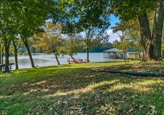 Photo 4 of Manufactured home for sale at 210 Willow Dr, Kingston, TN 37763 | MLS# 3596611 | Listing updated on 2026-10-02