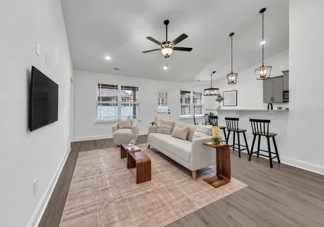 Photo 4 of Single family home for sale at 1143 Javier Dr, Springfield, TN 37172 | MLS# 3599097 | Listing updated on 2026-09-25