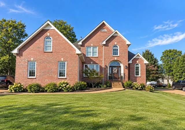 Photo 1 of Sale Pending at 154 Wyncrest Way, Hendersonville, TN 37075 | MLS# 3592038 | Listing updated on 2026-10-05