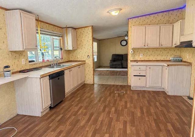Photo 2 of Manufactured home for sale at 168 Sharps Ln, Beechgrove, TN 37018 | MLS# 3592048 | Listing updated on 2026-09-16
