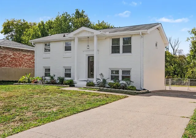 Photo 1 of Single family home for sale at 3817 Sam Boney Dr, Nashville, TN 37211 | MLS# 3622364 | Listing updated on 2026-10-28