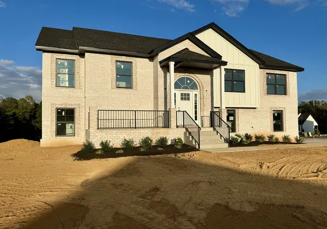 Photo 1 of Single family home for sale at 351 Hereford Farms, Clarksville, TN 37043 | MLS# 3591996 | Listing updated on 2026-09-25