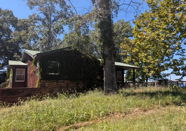 Photo 4 of Single family home for sale at 251 Mermie Rd, Hardin, KY 42048 | MLS# 3592548 | Listing updated on 2026-09-25
