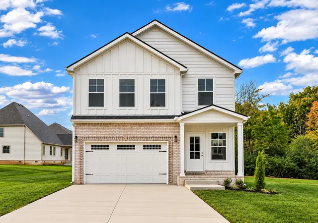 Photo 1 of Single family home for sale at 350 Hereford Farms, Clarksville, TN 37043 | MLS# 3592053 | Listing updated on 2026-10-18