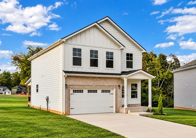 Photo 1 of Single family home for sale at 350 Hereford Farms, Clarksville, TN 37043 | MLS# 3592053 | Listing updated on 2026-10-18