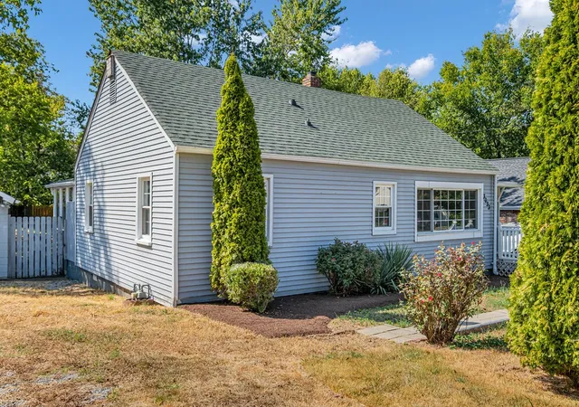 Photo 3 of Single family home for sale at 3033 Louise Dr, Nashville, TN 37211 | MLS# 3592459 | Listing updated on 2026-09-18