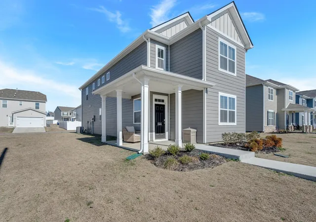 Photo 1 of Single family home for sale at 1500 Ashgrove Pl, Lebanon, TN 37087 | MLS# 3593541 | Listing updated on 2026-09-17