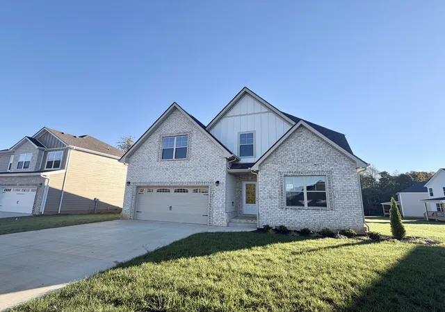 Photo 1 of Single family home for sale at 352 Hereford Farms, Clarksville, TN 37043 | MLS# 3592042 | Listing updated on 2026-10-22