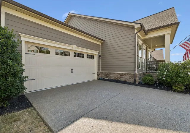 Photo 4 of Single family home for sale at 6929 Wellsford Ln, College Grove, TN 37046 | MLS# 3598092 | Listing updated on 2026-09-25